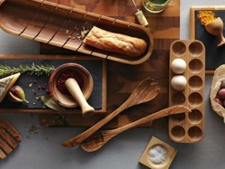 Alami dan Estetik, Ini 5 Hal Penting Peralatan Dapur dari Kayu