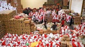 Misteri 50 Ribu Paket Bansos Terbengkalai di Pulogadung