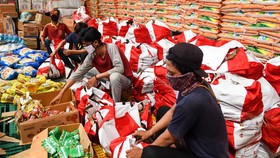 Jabar Kejar Bansos Fase I 9,38 Juta KK Kelar Sebelum Lebaran