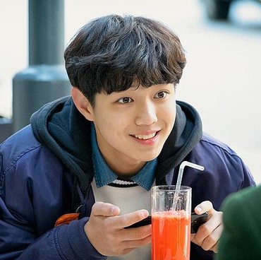 Aktor Remaja 'The World Of The Married' Akui Tertekan Usai Kena Skandal