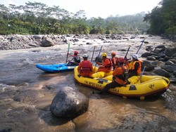 1 dari 2 Orang yang Hanyut di Sungai Merawu Banjarnegara Ditemukan Tewas