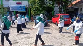 VIDEO: Senam Goyang Corona Ala Perawat