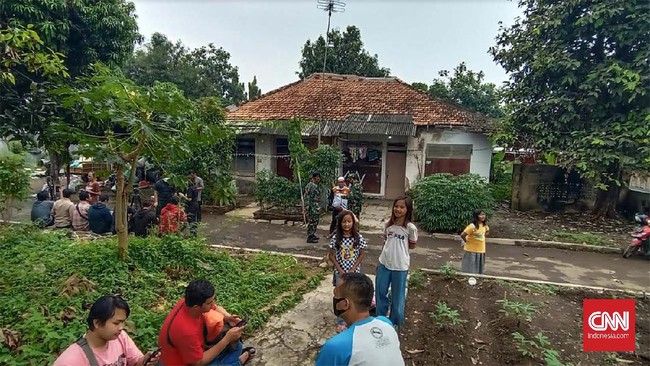 Serang (21/04) Empat anak almarhum Ibu Yulie ada yang putus sekolah, masih sekolah hingga berusia tujuh bulan. Menurut Lembaga Perlindungan Anak (LPA) Banten, seluruh anak almarhum bisa terjamin pendidikan dan tumbuh kembangnya.