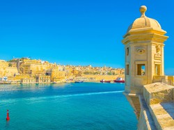 Iseng Jalan-jalan Sambil Telanjang, Turis Skotlandia Dipenjara 1 Bulan