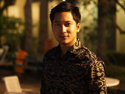 Selain Iis Sugianto, Ini Seleb Indonesia yang Berjuang dari COVID-19