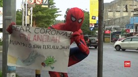 VIDEO: 'Superhero' Kampanyekan Bahaya Corona di Makassar