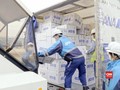 VIDEO: Jepang Gunakan Pesawat Penumpang Kirim Bantuan Medis