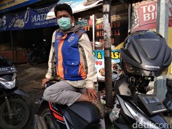 Dilarang Berboncengan Saat PSBB, Opang: Penghasilan Nol Besar!