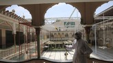 persiapan ramadan di penjuru dunia A volunteer disinfects a mosque ahead of the Muslim fasting month of Ramadan, in Peshawar, Pakistan, Wednesday, April 22, 2020. Ramadan begins with the new moon later this week, Muslims all around the world are trying to work out how to maintain the many cherished rituals of Islam's holiest month. (AP Photo/Muhammad Sajjad)