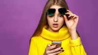 Viral 3 Siswi SMA Buka Bra Saat Live IG, Tanda-tanda Ekshibisionisme?