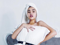 Cari Duit di Tengah Pandemi, Amanda Manopo Jual Pakaian Bekas