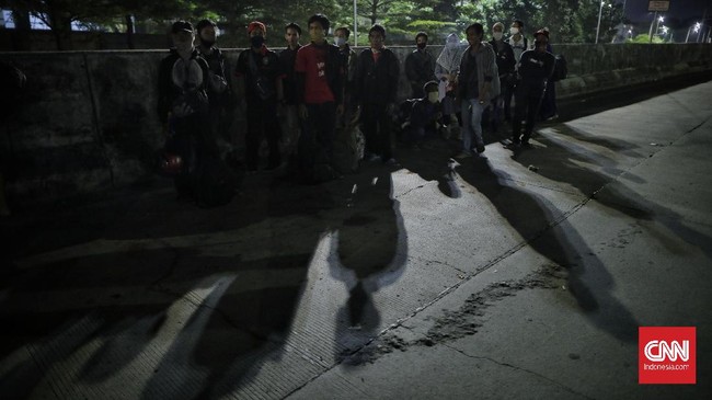FOTO: Mencuri Mudik Sebelum Terlambat Tinggalkan Jakarta