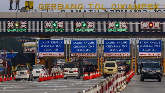 Tol Jakarta-Cikampek Tetap Ramai Lancar Menjelang Lebaran