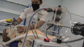 Indonesia Terima Bantuan 100 Ventilator dari AS-Australia