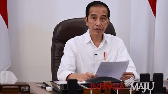 Presiden Joko Widodo menunda pembahasan RUU Omnibus Law Ciptaker, Jumat (24/4).