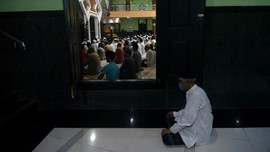 PBNU Bolehkan Salat Tarawih di Masjid Asal Taat Prokes
