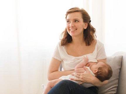 5 Tips Merawat Payudara Ibu Menyusui, agar Si Kecil Bebas Sakit