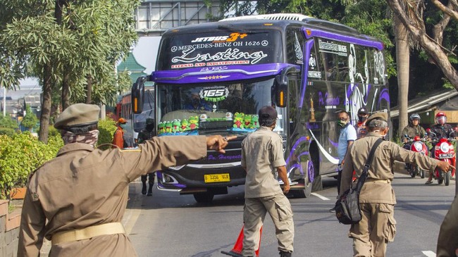 Sebanyak 350 bus disediakan untuk warga yang ingin mudik saat lebaran tahun ini. Bus juga akan disediakan untuk mengangkut pemudik usai lebaran.