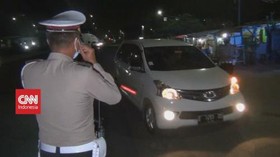 VIDEO: Larang Pemudik, Polisi Razia Kendaraan