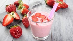 Whipped Strawberry Milk, Gaya 'Dalgona' yang Tren di Medsos