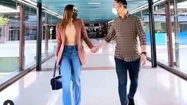 img-title Ketika Zaskia Gotik Malu-malu Bahas Pernikahan