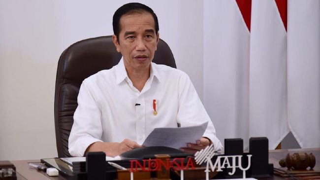 Presiden Joko Widodo menunda pembahasan RUU Omnibus Law Ciptaker, Jumat (24/4).