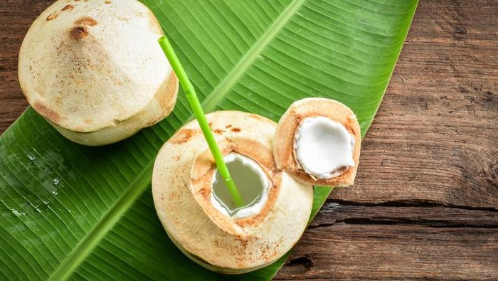 Tips pilih kelapa muda