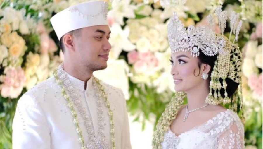 Zaskia Gotik dan Sirajuddin Mahmud