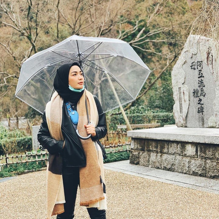 <p>Wanita cantik kelahiran tahun 1988 ini ternyata pernah menjadi aktris FTV. Tapi, sekarang ia lebih dikenal sebagai model. (Foto: Instagram @imelpc)</p>