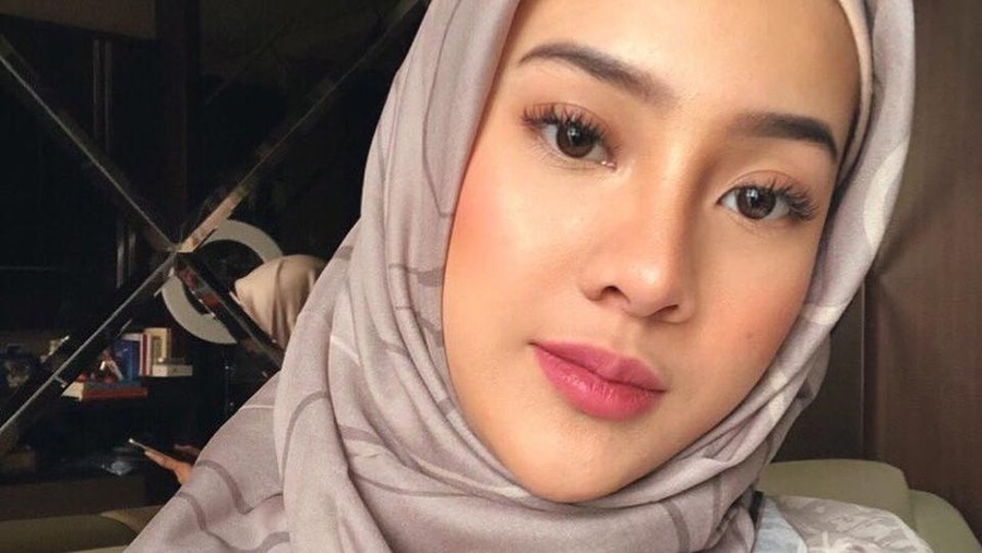 Anya Geraldine Anya Geraldine