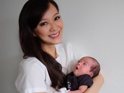 5 Foto Hangat Yuanita Christiani dan Bayi Perempuannya yang Menggemaskan