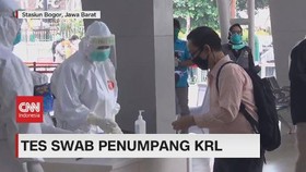 VIDEO: Petugas Gabungan Tes Swab Massal Penumpang KRL
