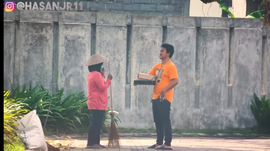 prank buka puasa tukar uang
