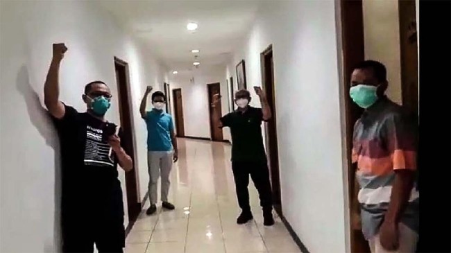 Tenaga Medis Rumah Sakit Kariadi yang menjalani isolasi mandiri di sebuah hotel di Semarang