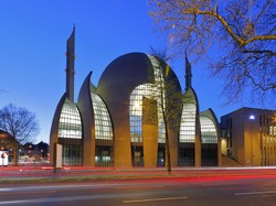 Anggunnya Masjid Raya Koln, Salah Satu yang Terbesar di Eropa
