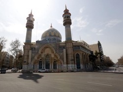 Iran Berencana Buka Masjid dan Sekolah