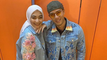 img-title Ruri 'Repvblik' Sembunyikan Istri Selama 10 Tahun, Ada Apa?