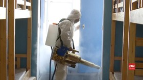 VIDEO: Wuhan Semprot Disinfektan Sekolah Sebelum Dibuka