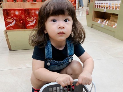 Lama Tak Terlihat, Intip 7 Potret Anak Franda yang Cantik & Pintar Bergaya