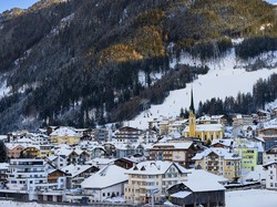 Austria Akan Tes Corona 65.000 Pegawai Hotel Sebelum Membuka Wisata
