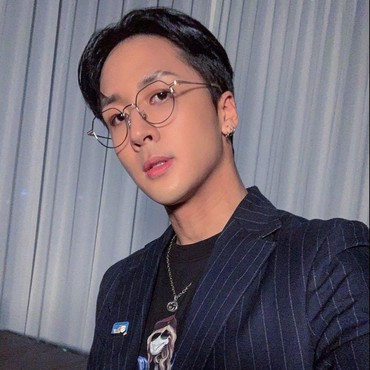 Lirik Lagu Red Velvet - Ravi VIXX feat Jamie