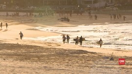 VIDEO: Sukacita Surfer Terbebas Isolasi di Pantai Bondi