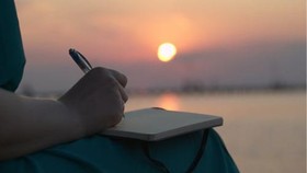Anak Senja! Yuk Donasi Lewat Sajak untuk Tangani COVID-19