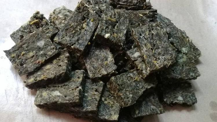 Dendeng daun singkong