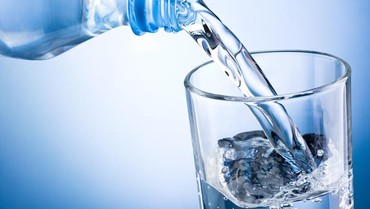 img-title Geger Seruan Boikot Produk Prancis, Asal-usul Danone Aqua Dipertanyakan