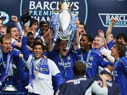 On This Day: Chelsea Bantai MU 3-0, Juara Premier League