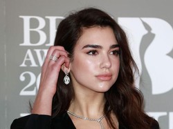 Dua Lipa Ikut Rahasiakan Kehamilan Gigi Hadid