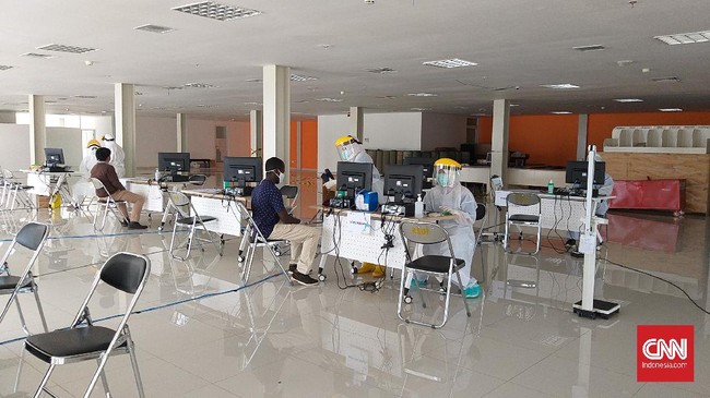 Pasien covid-19 yang dirawat di ICU RSUI Depok, menurut Dokter Spesialis Paru RSUI, Irandi Putra, kebanyakan ada anak muda tanpa komorbid.