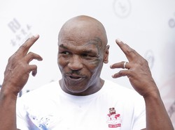 Mike Tyson Ejek Floyd Mayweather yang Cuma Lawan Youtuber