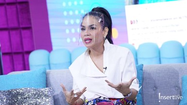 img-title Pemotretan di Pasar Pakai Baju Rp1 Miliar, Melaney Ricardo Deg-degan